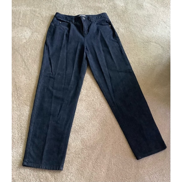 TALBOTS jeans size 4Petite blue in excellent shape 5 pockets - Picture 2 of 8